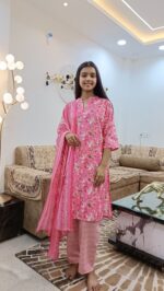 Women Viscose Rayon Cotton Flower Printed Kurta Pant Dupatta Set